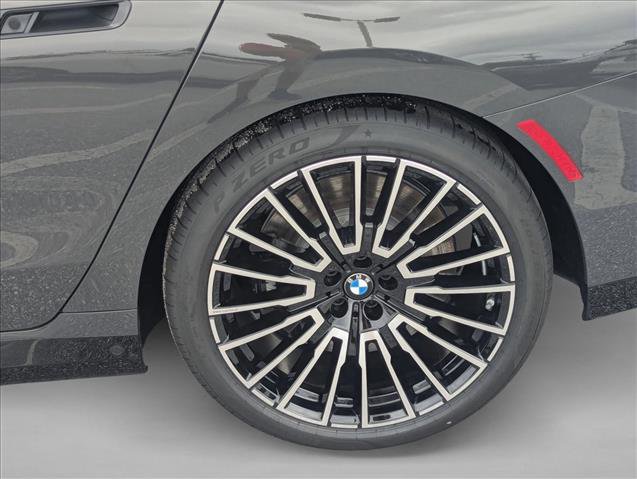 New 2026 BMW 760i xDrive w/ Executive Package AWD/4WD image 9