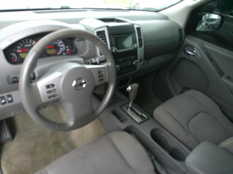 Used 2017 Nissan Frontier SV AWD/4WD image 11