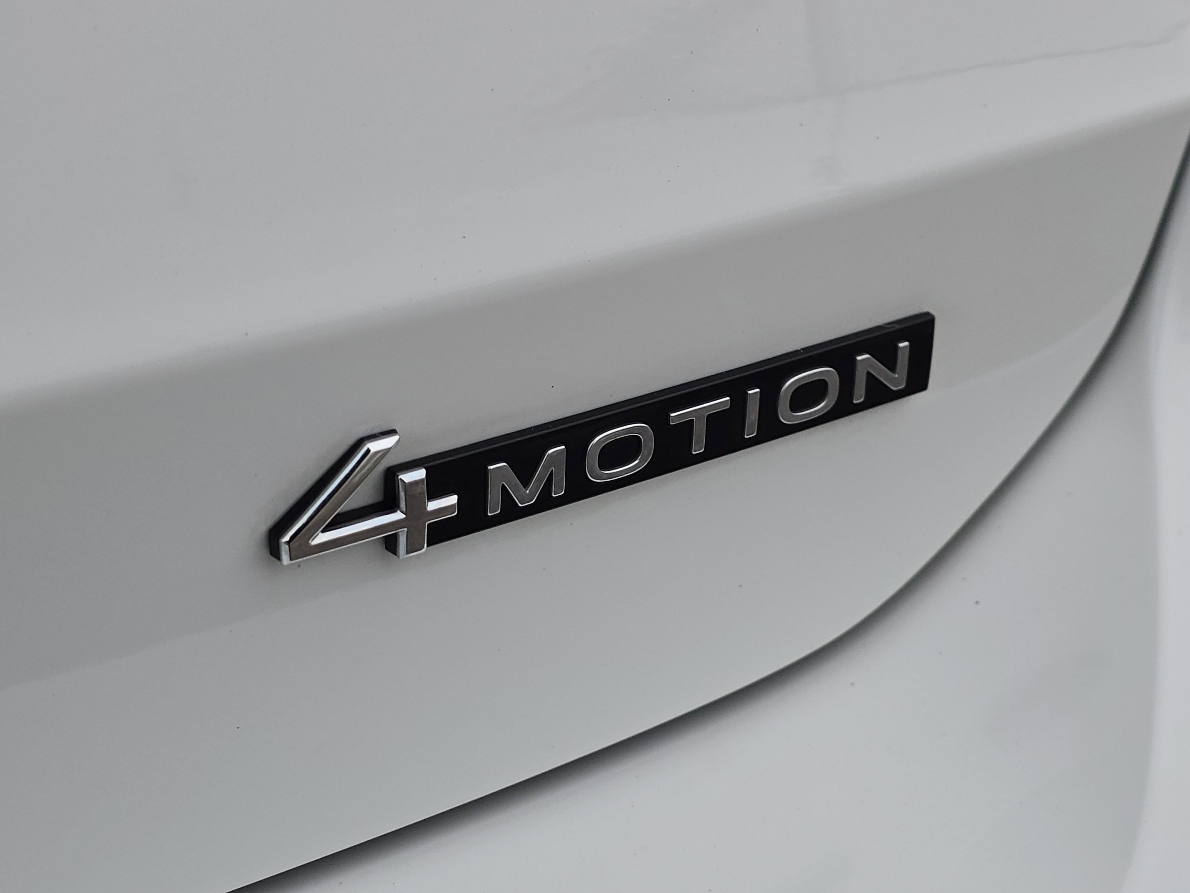 Certified 2024 Volkswagen Taos S image 15