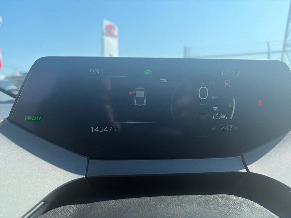Used 2025 Toyota Prius AWD image 29