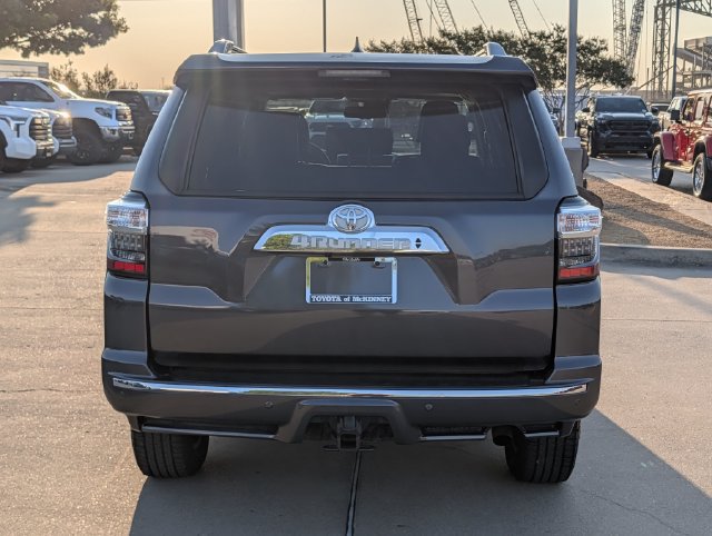 Used 2022 Toyota 4Runner Limited AWD/4WD image 7