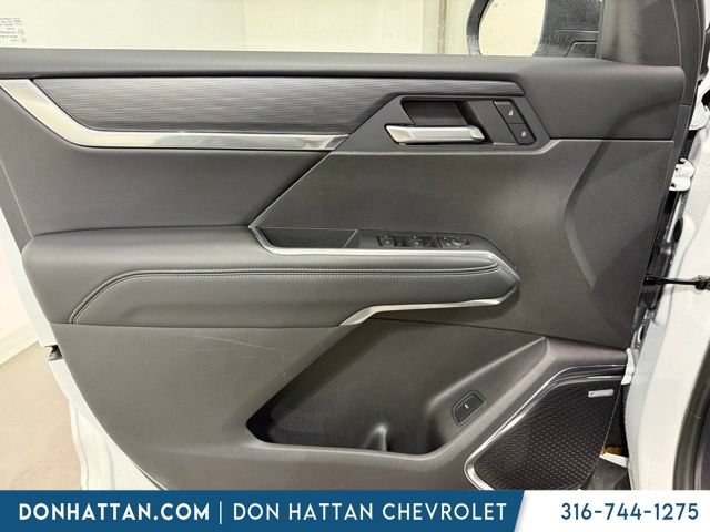 Used 2025 GMC Acadia Elevation FWD image 12