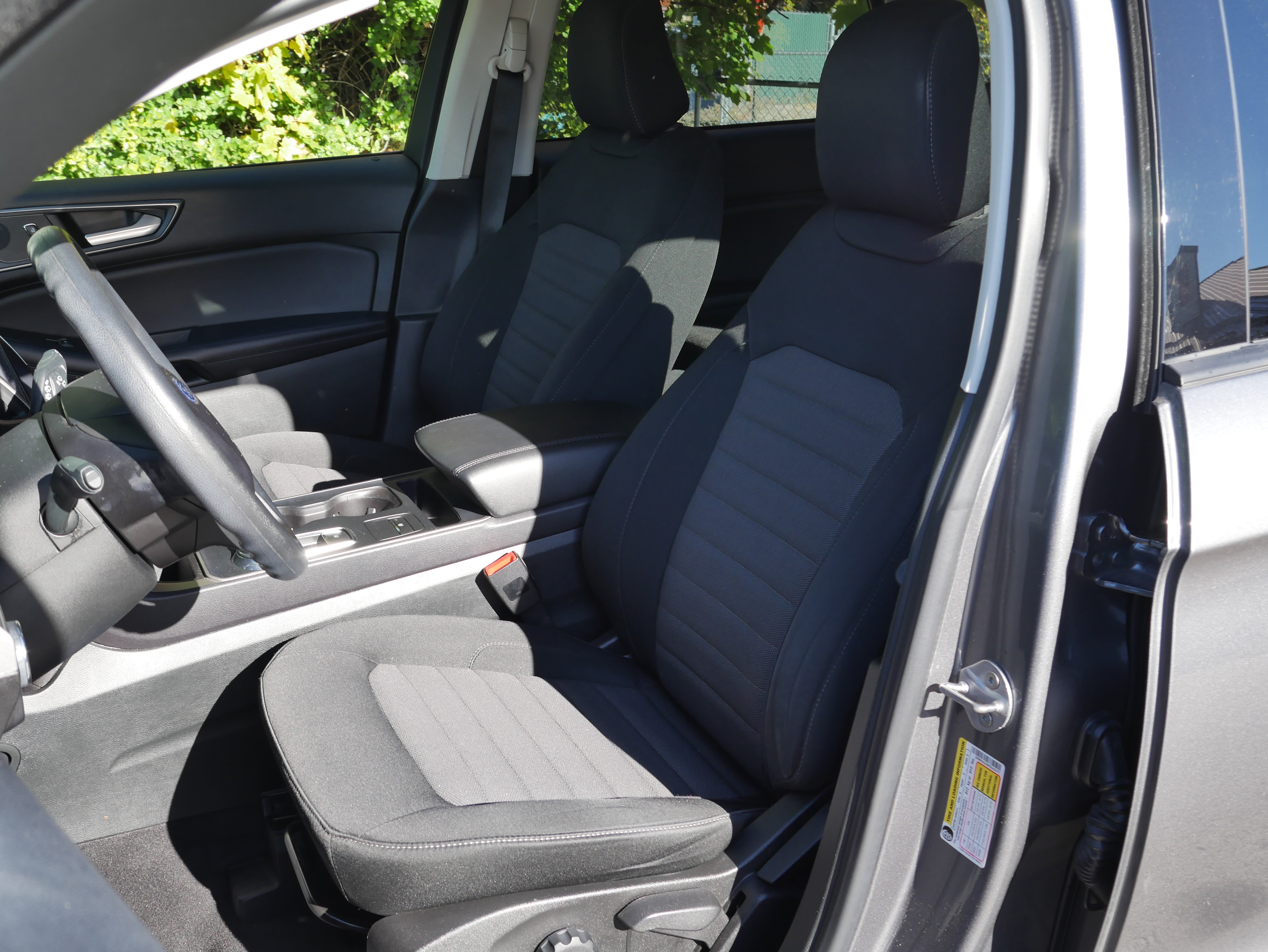 Certified 2023 Ford Edge SE w/ Black Appearance Package AWD/4WD image 28