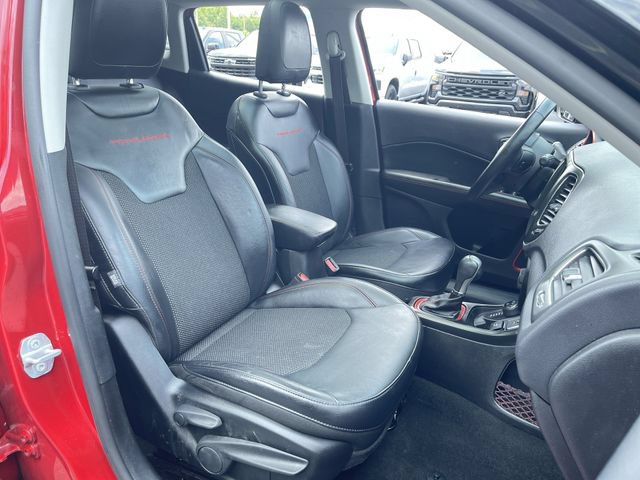 Used 2017 Jeep Compass Trailhawk w/ Navigation Group AWD/4WD image 28