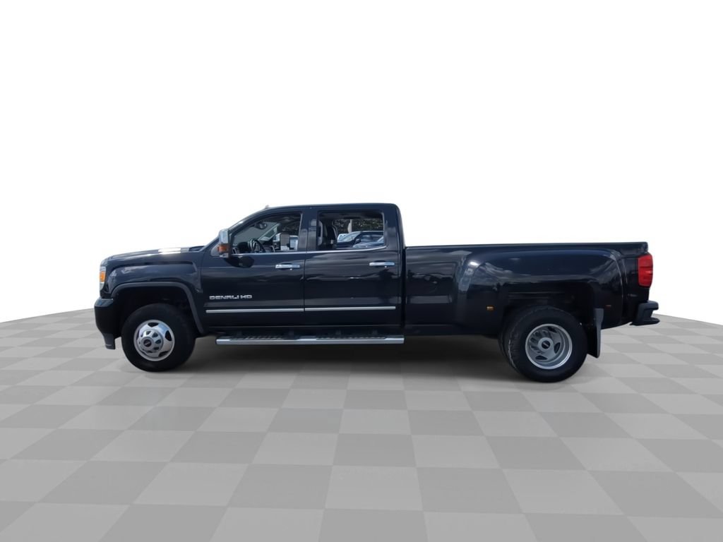 Used 2019 GMC Sierra 3500 Denali w/ Duramax Plus Package AWD/4WD image 5