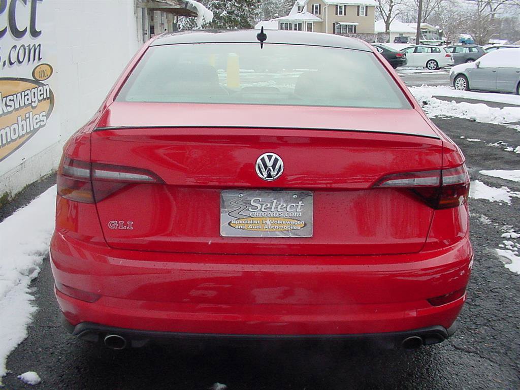 Used 2019 Volkswagen Jetta GLI image 6