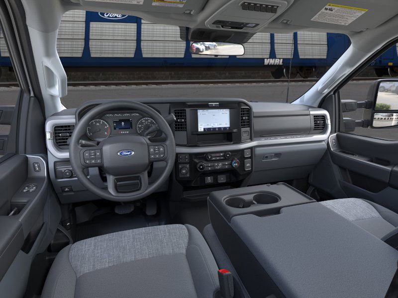 New 2026 Ford F550 4x4 Regular Cab Super Duty image 9