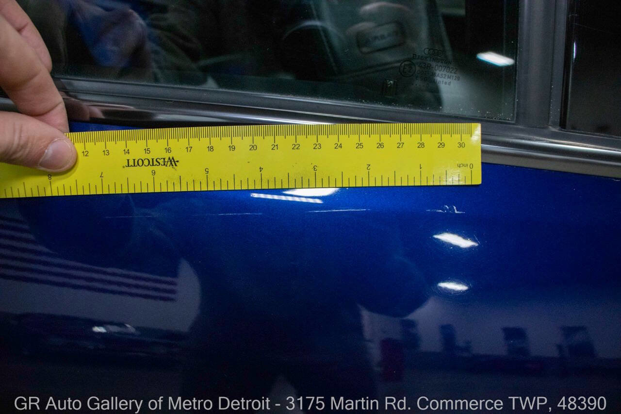 Used 2001 Audi S4 quattro AWD 4dr Turbo Sedan image 28