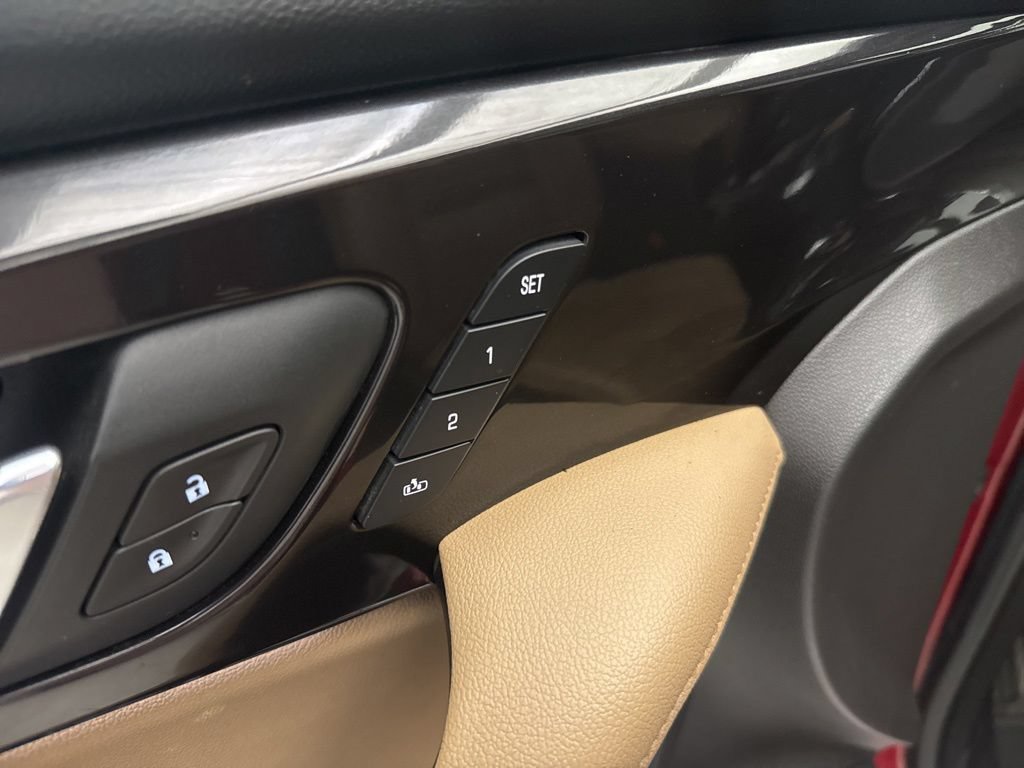 Used 2019 Chevrolet Blazer Premier w/ Sun and Wheels Package AWD/4WD image 30