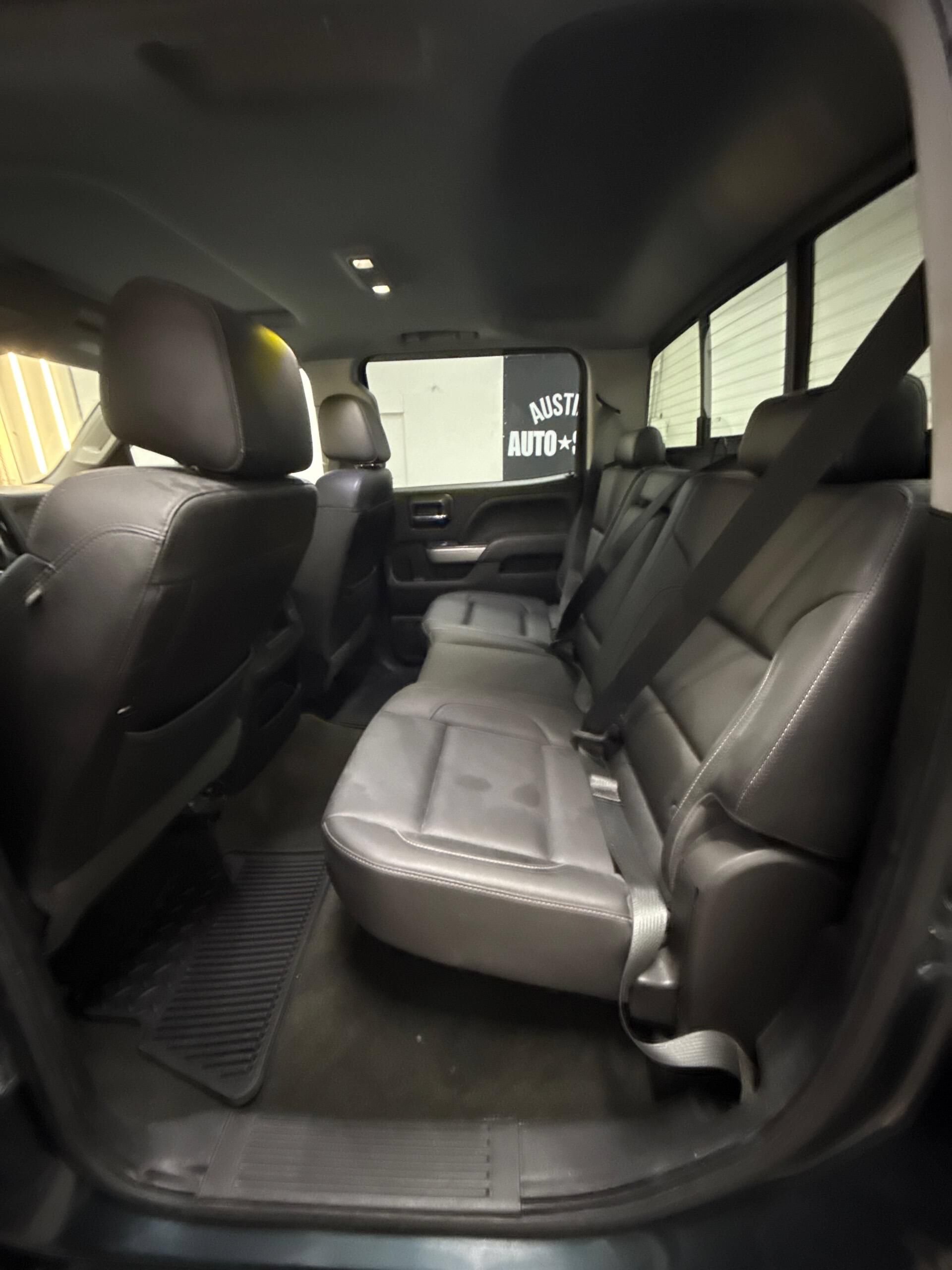 Used 2018 Chevrolet Silverado 3500 LTZ AWD/4WD image 2