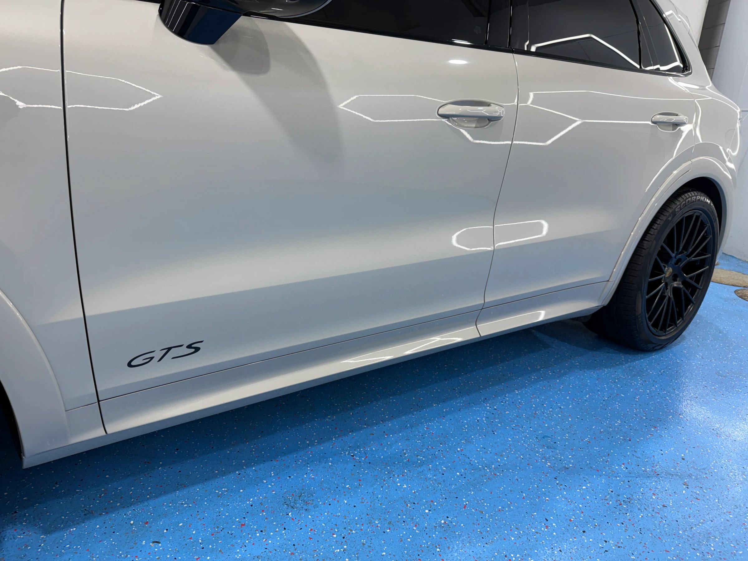 Used 2021 Porsche Cayenne GTS AWD/4WD image 17