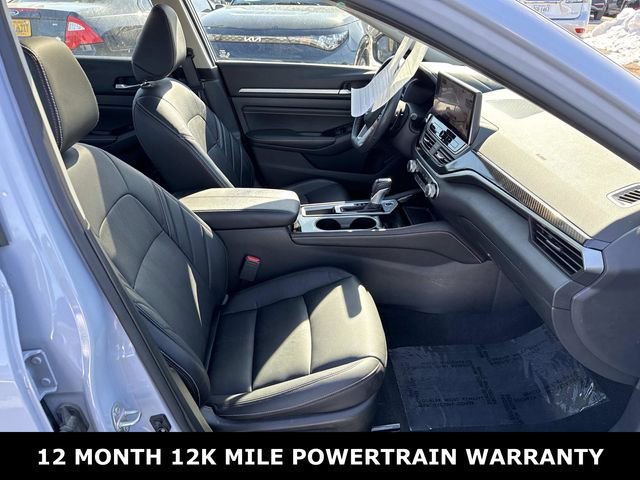 Used 2023 Nissan Altima 2.5 SR w/ SR Premium Package image 9