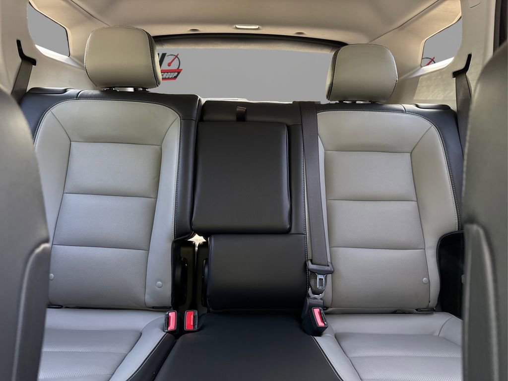 Used 2022 GMC Terrain SLT image 20