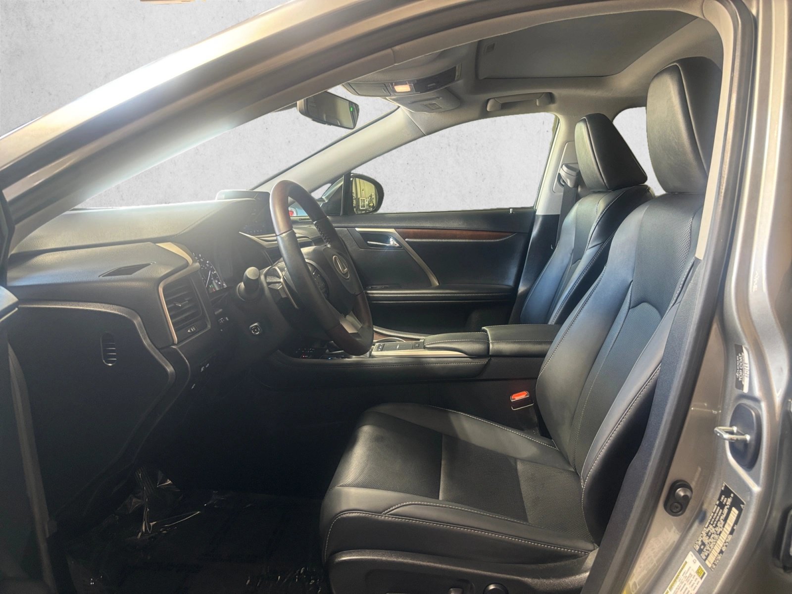 Used 2022 Lexus RX 350 AWD w/ Premium Package image 11