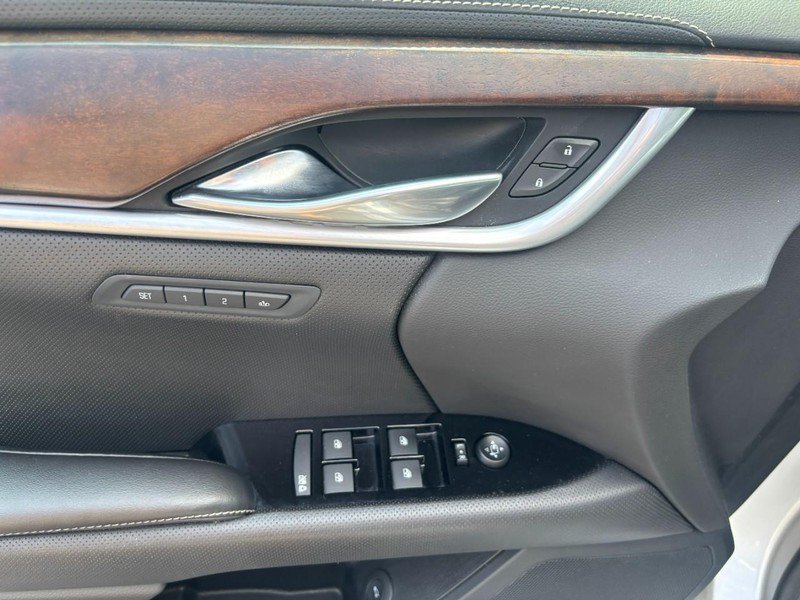 Used 2019 Cadillac XTS Luxury FWD image 9