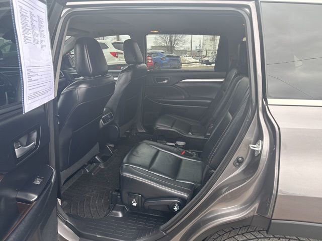 Used 2018 Toyota Highlander XLE image 11
