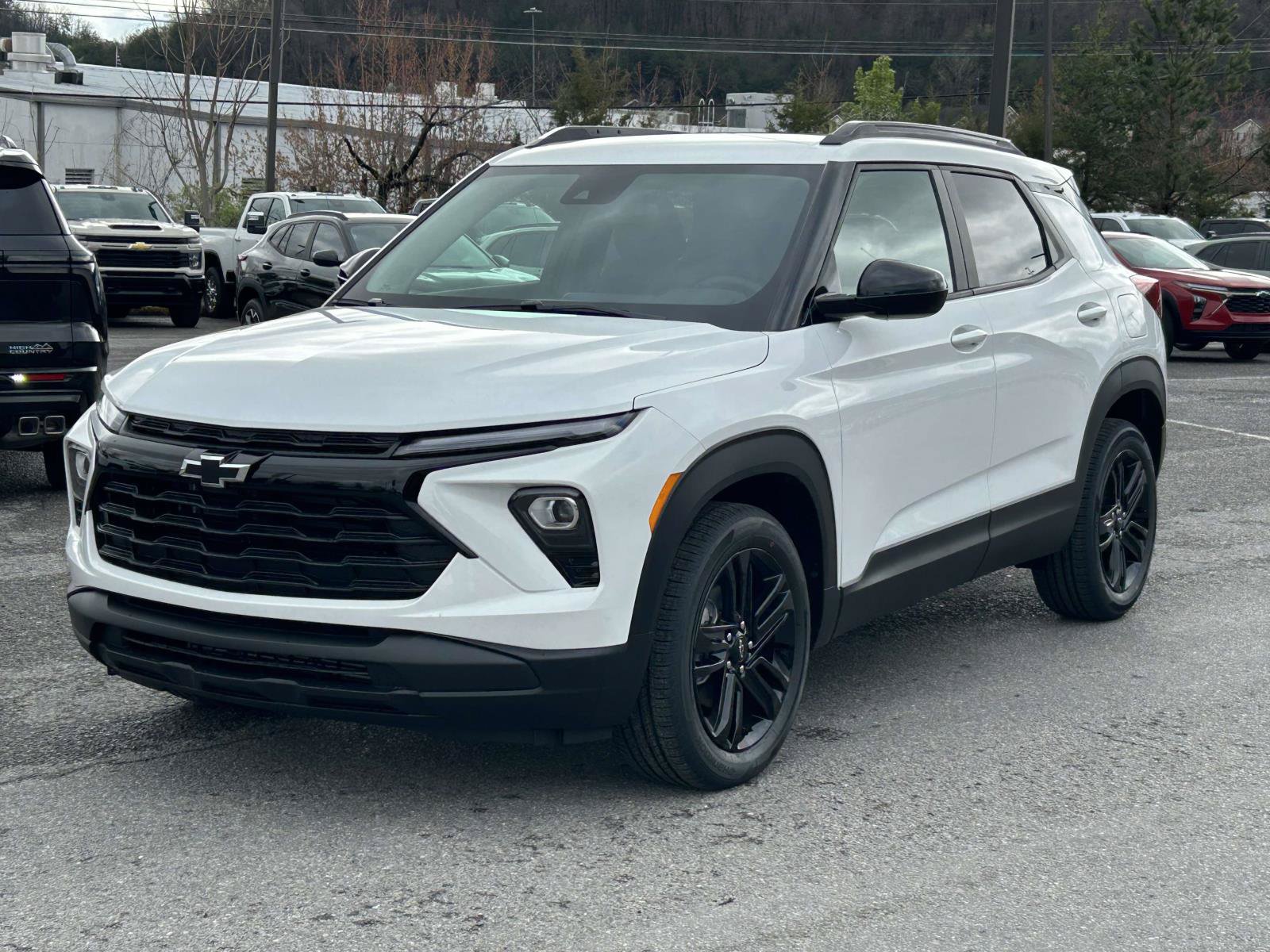 New 2026 Chevrolet TrailBlazer LT w/ Midnight Edition FWD image 7