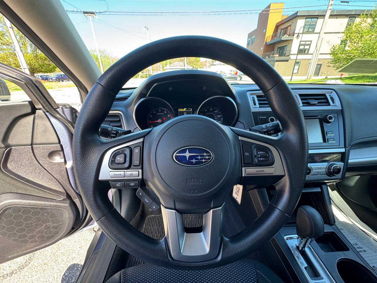 Used 2017 Subaru Outback 2.5i AWD/4WD image 15