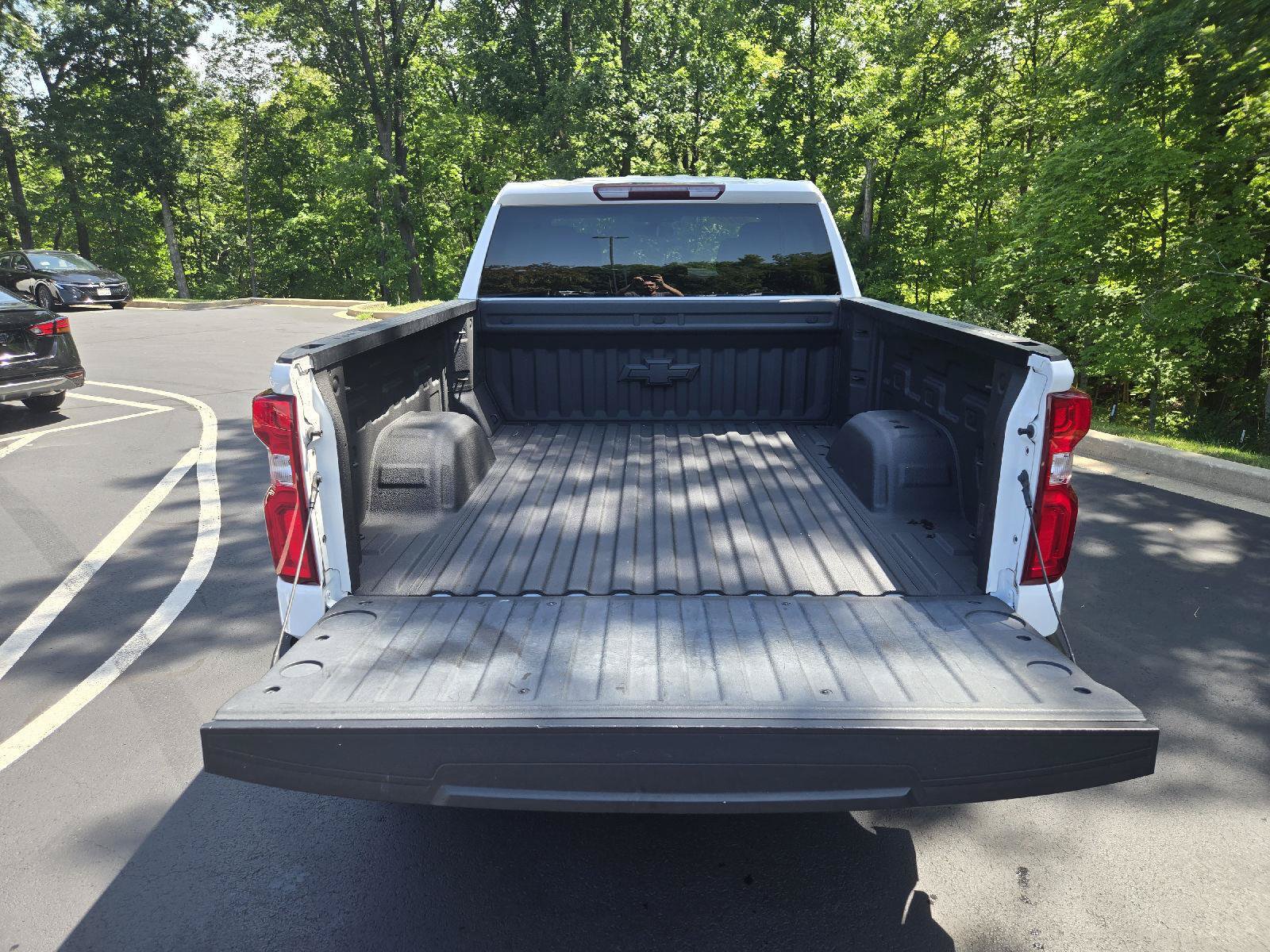 Used 2019 Chevrolet Silverado 1500 Custom Trail Boss w/ Custom Convenience Package AWD/4WD image 9