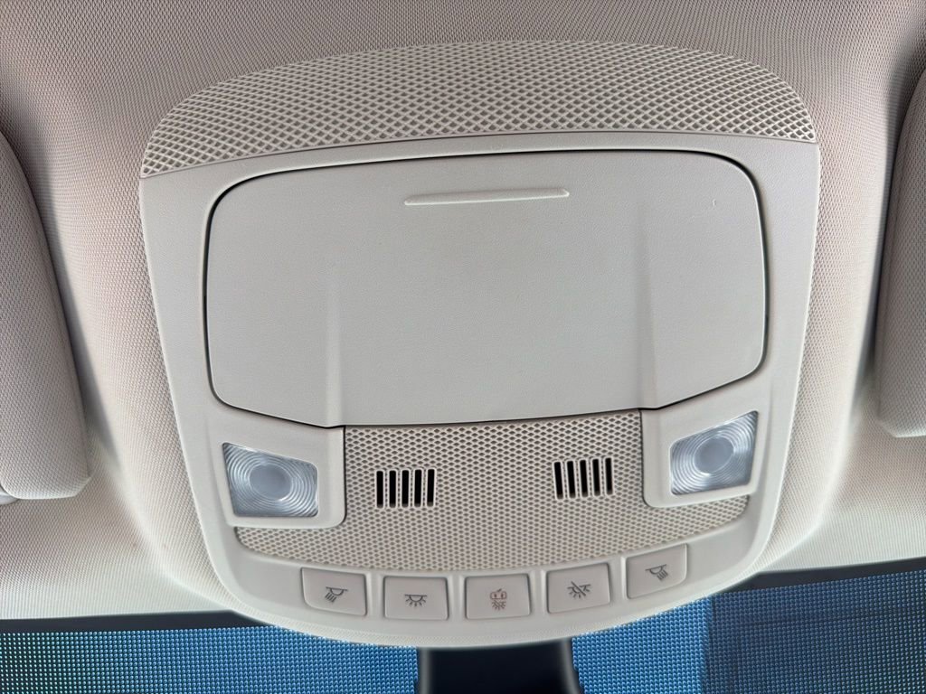 Used 2020 Ford Edge SEL image 19