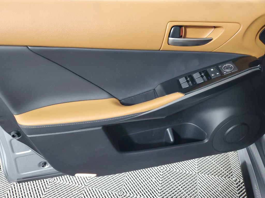 Used 2023 Lexus IS 300 w/ Comfort Package RWD image 17
