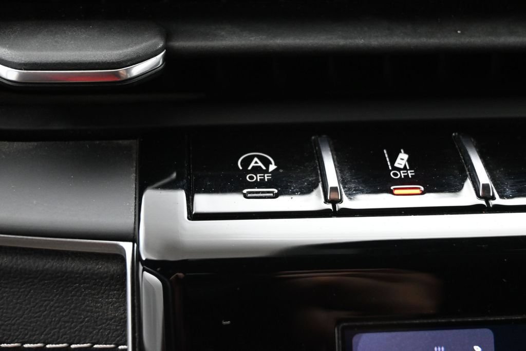 Used 2022 Jeep Grand Cherokee L Laredo AWD/4WD image 6