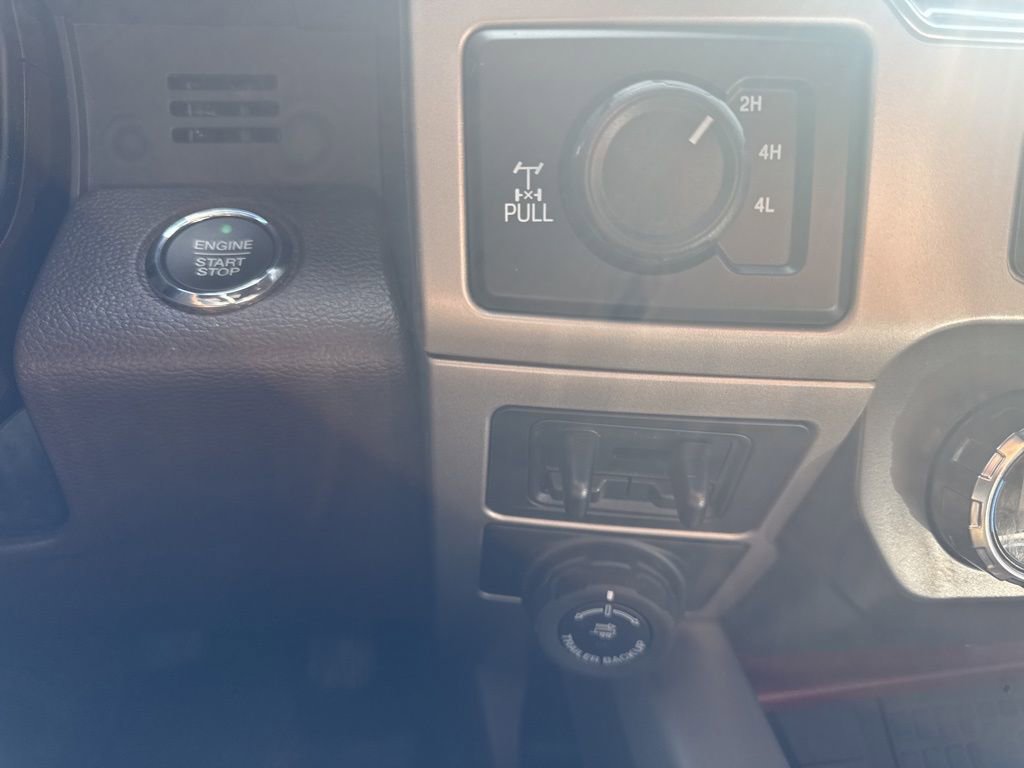 Used 2022 Ford F350 King Ranch w/ King Ranch Ultimate Package AWD/4WD image 28