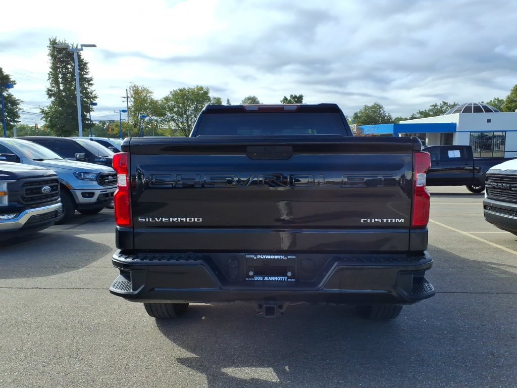 Used 2021 Chevrolet Silverado 1500 Custom AWD/4WD image 6