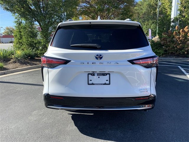 Certified 2023 Toyota Sienna Limited image 7