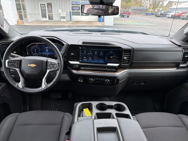 Used 2024 Chevrolet Silverado 1500 LT AWD/4WD image 32