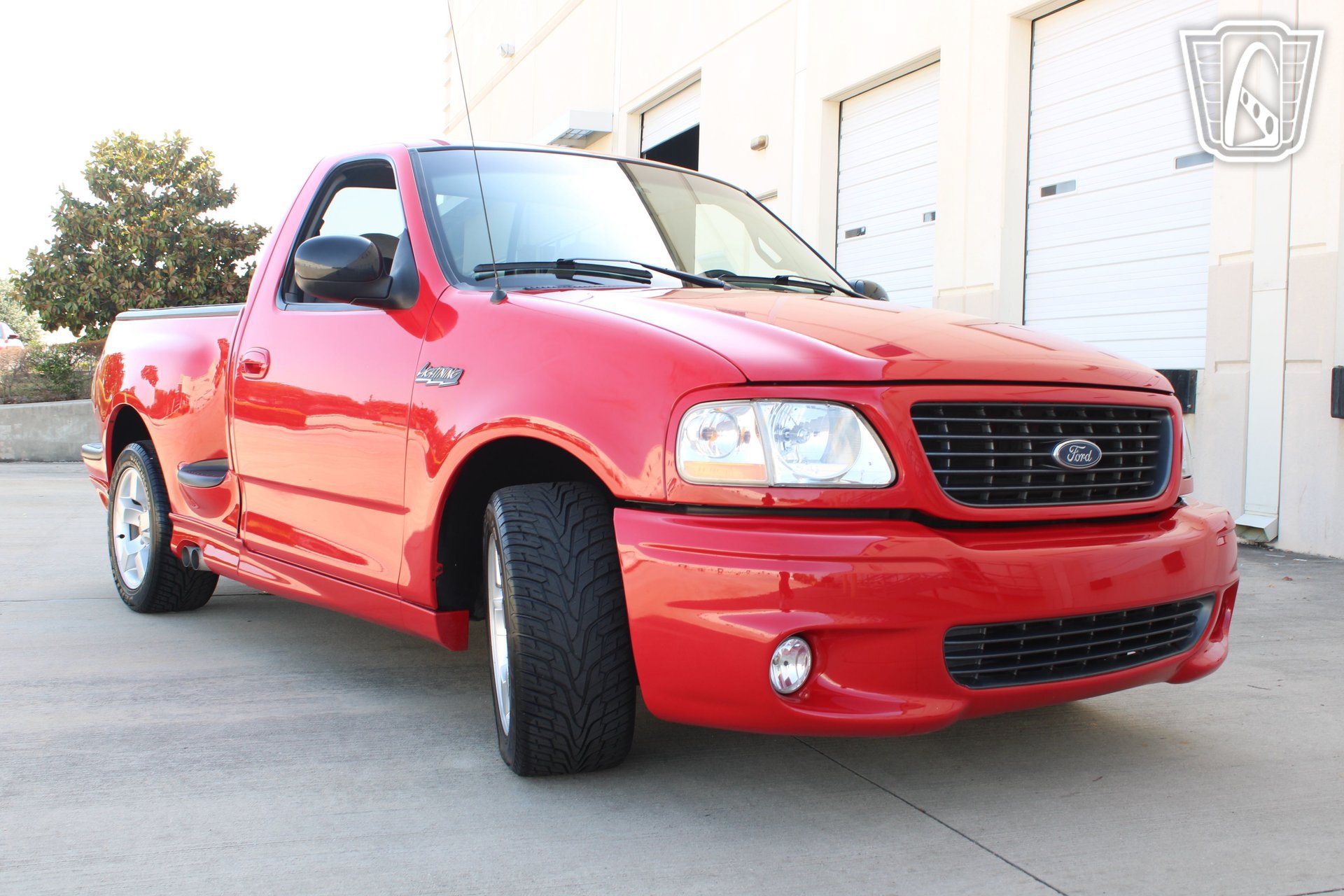 Used 2001 Ford F150 Lightning RWD image 14