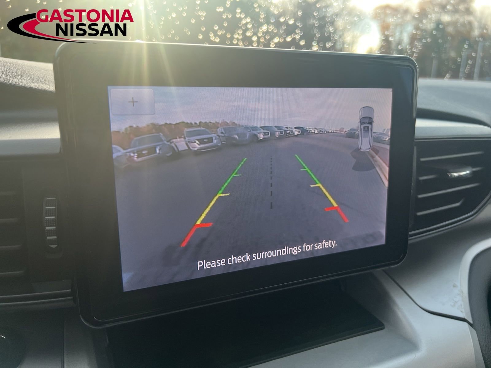 Used 2022 Ford Explorer XLT image 48