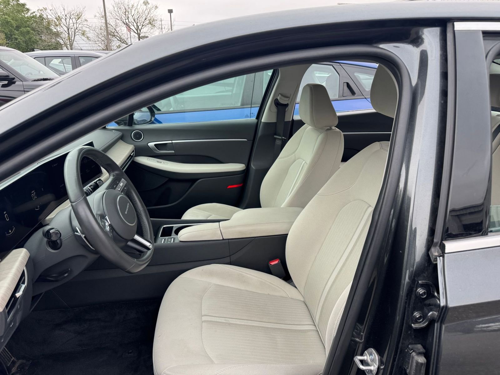 Used 2025 Hyundai Sonata SEL FWD image 25