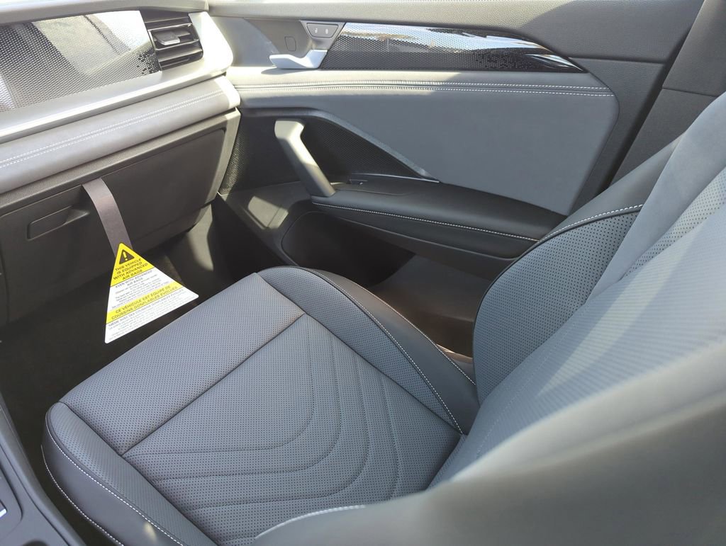 New 2026 Volkswagen Tiguan SE R-Line image 26