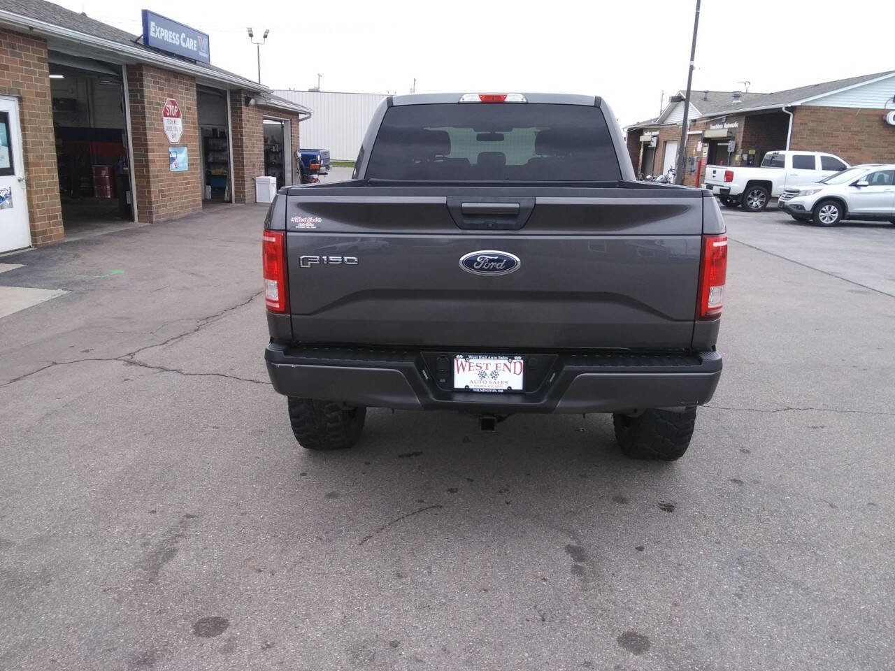 Used 2015 Ford F150 XLT w/ Equipment Group 301A Mid image 7