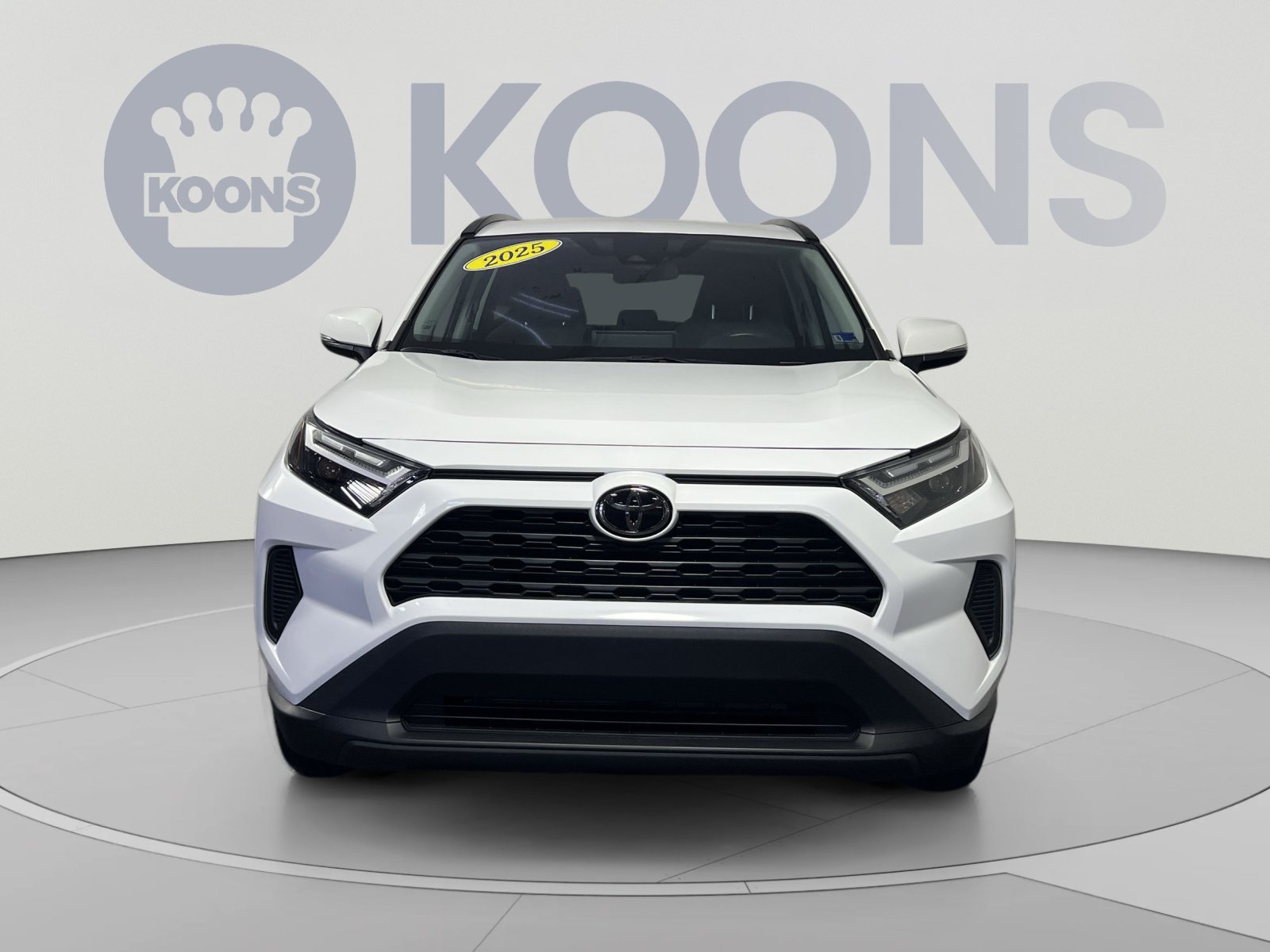 Used 2025 Toyota RAV4 XLE AWD/4WD image 11