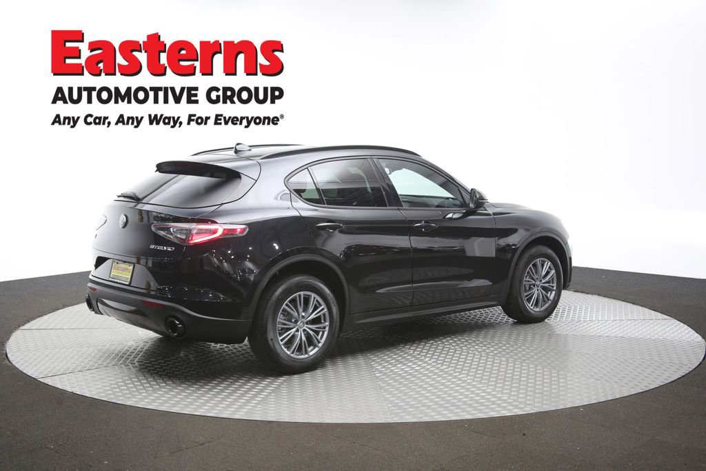 Used 2024 Alfa Romeo Stelvio Sprint image 42