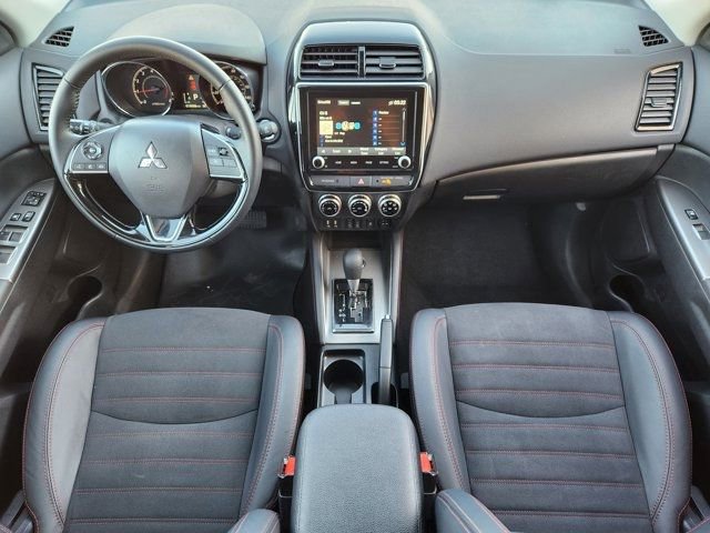 Used 2025 Mitsubishi Outlander Sport AWD image 26