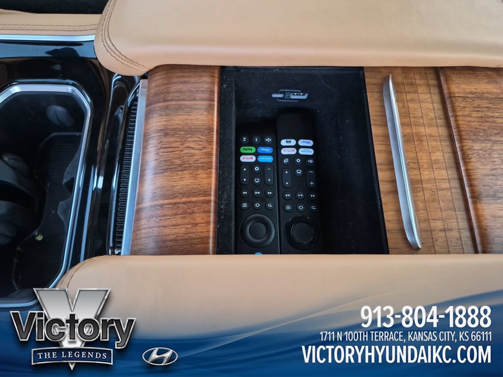 Used 2022 Jeep Grand Wagoneer Series III w/ Rear Seat Video Group 1 AWD/4WD image 33