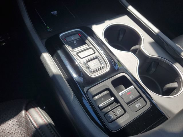 Used 2025 Honda Pilot Black Edition image 27