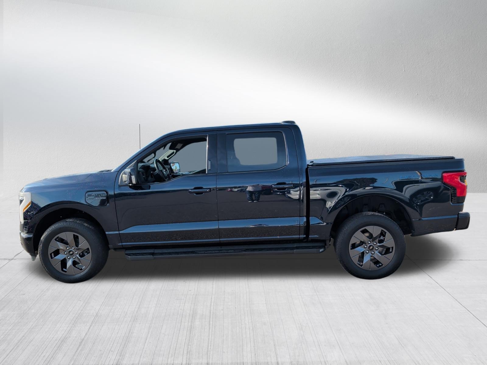 Certified 2023 Ford F150 Lightning Lariat AWD/4WD image 4