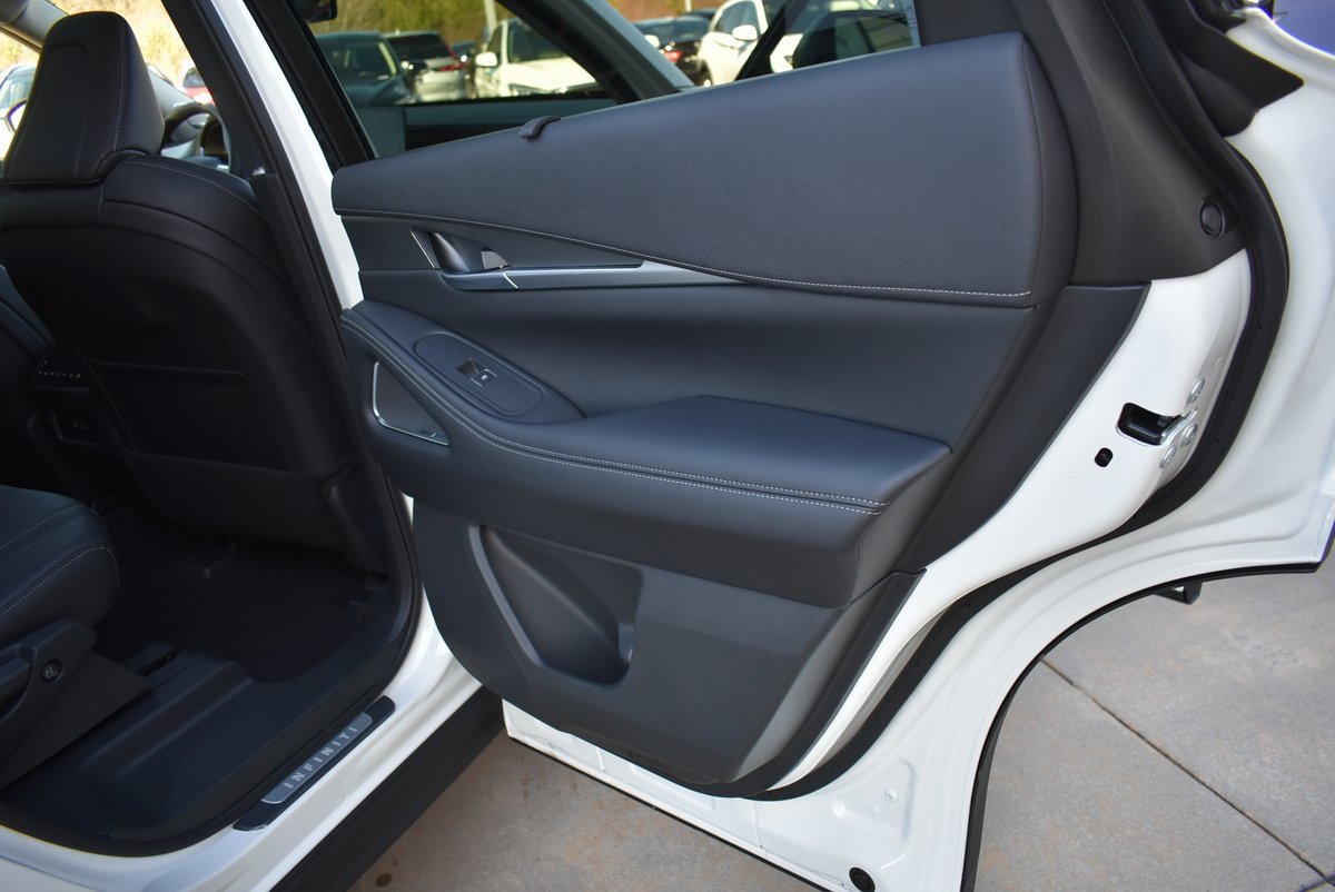 New 2025 INFINITI QX60 Luxe w/ Lighting Package (N94) image 15