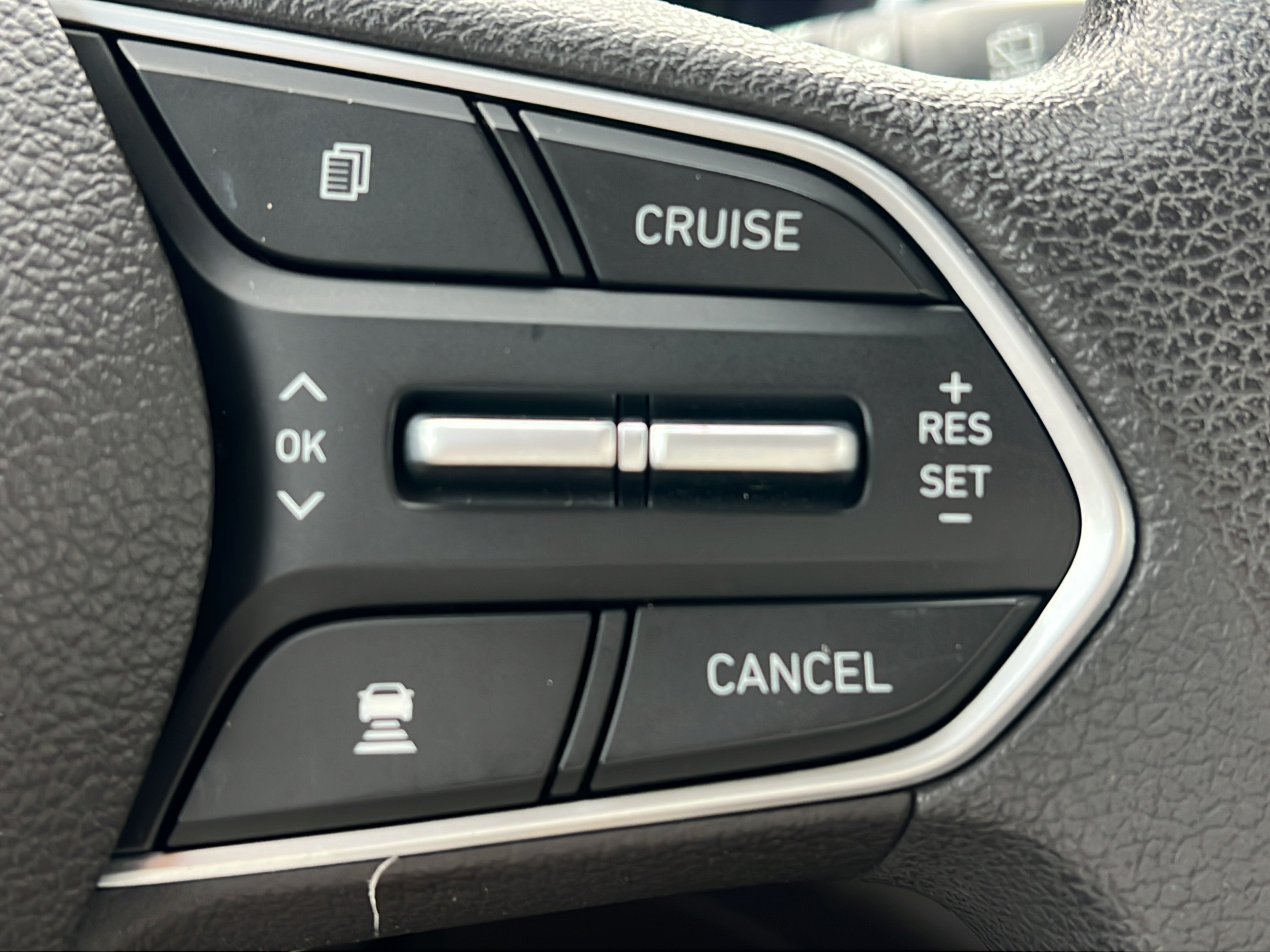 Used 2019 Hyundai Santa Fe SEL FWD image 21
