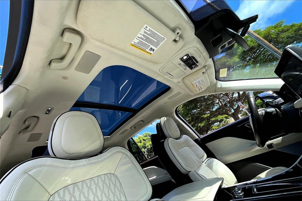 Used 2022 Lincoln Aviator Black Label w/ Dynamic Handling Package image 17