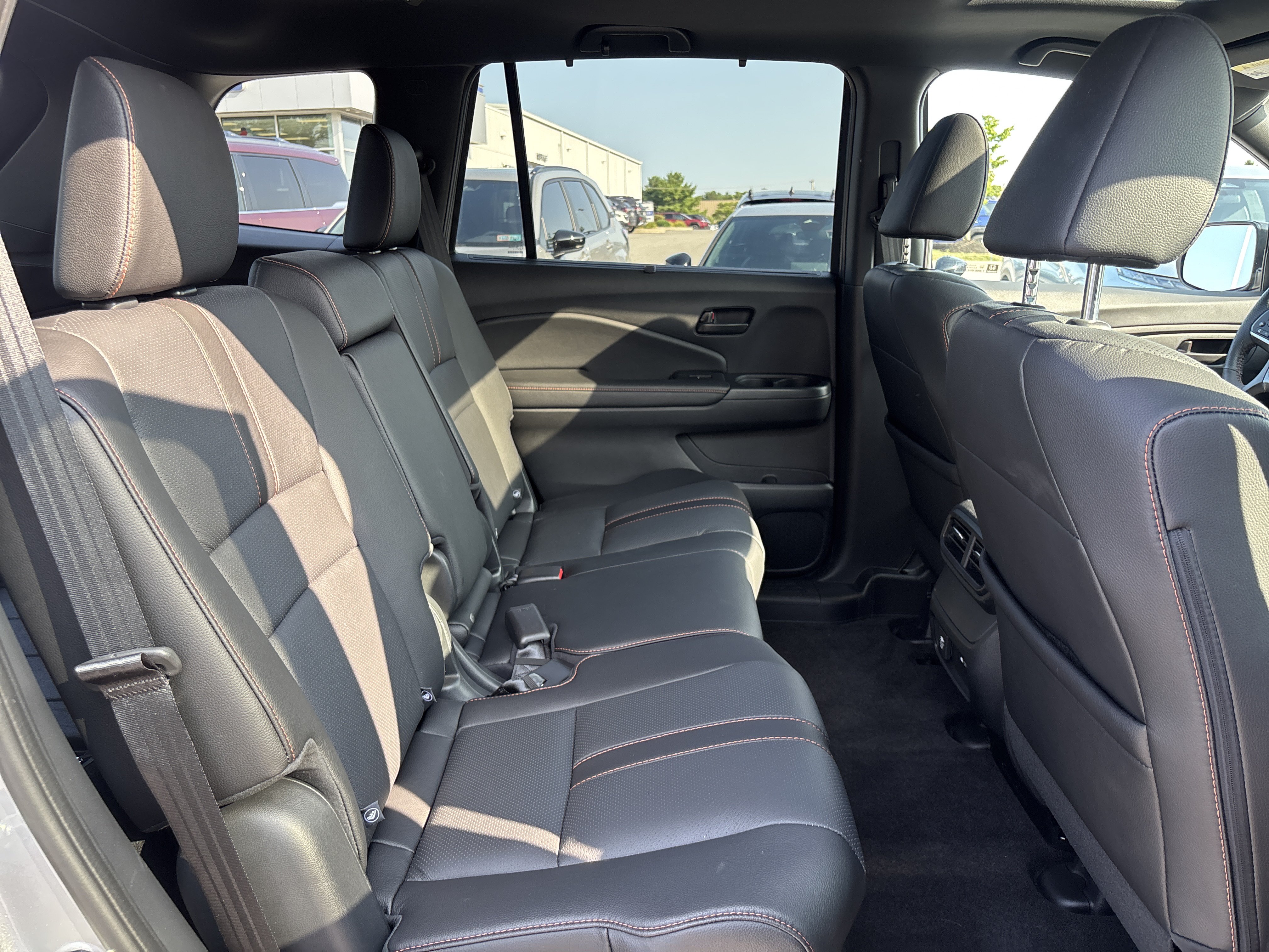 Used 2025 Honda Passport TrailSport image 22