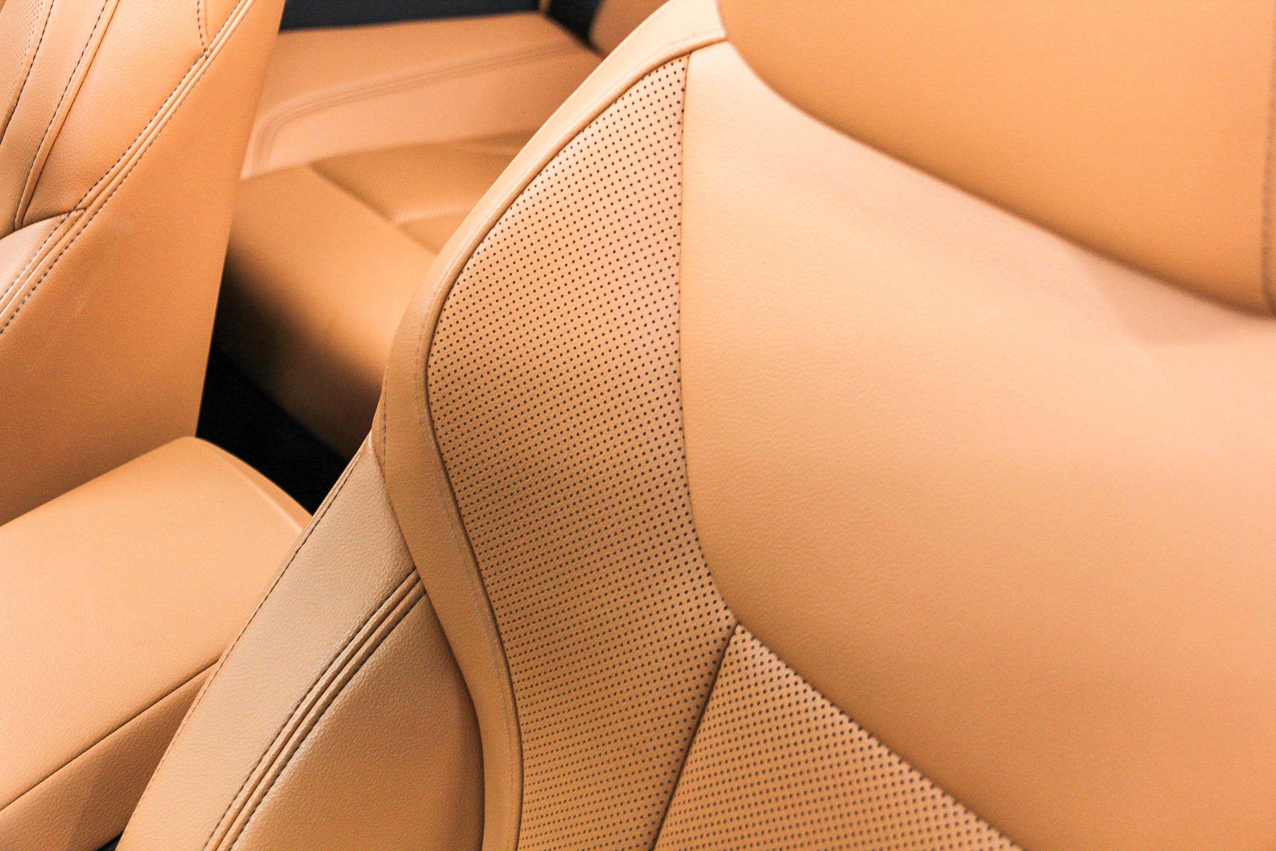 Certified 2023 BMW 430i Convertible w/ Convenience Package image 30