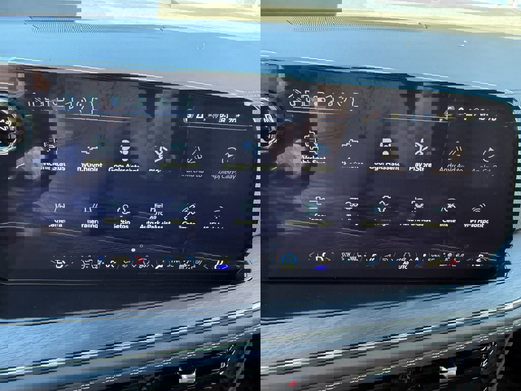 New 2026 Chevrolet Suburban Premier image 19