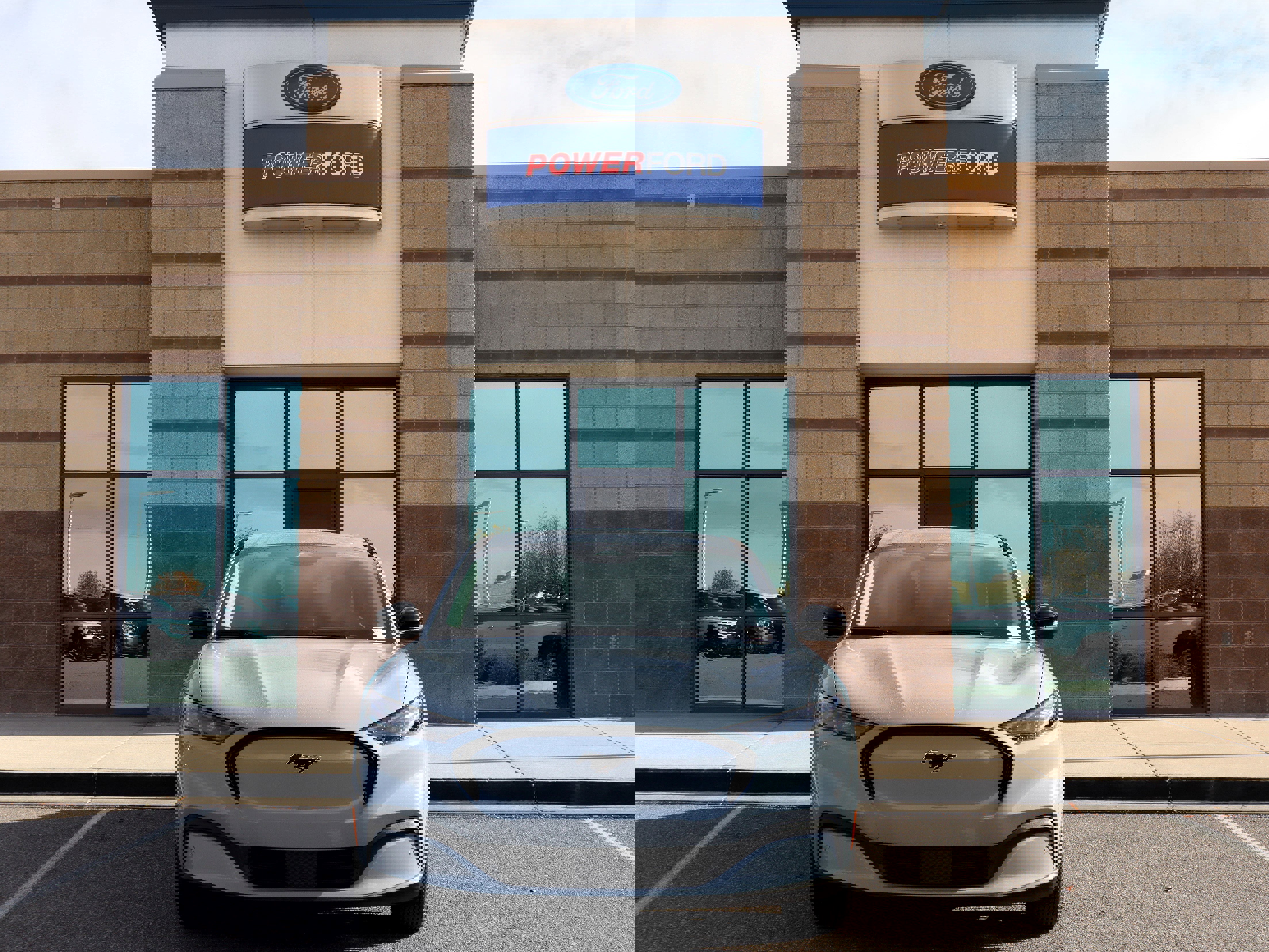 New 2025 Ford Mustang Mach-E Premium image 3