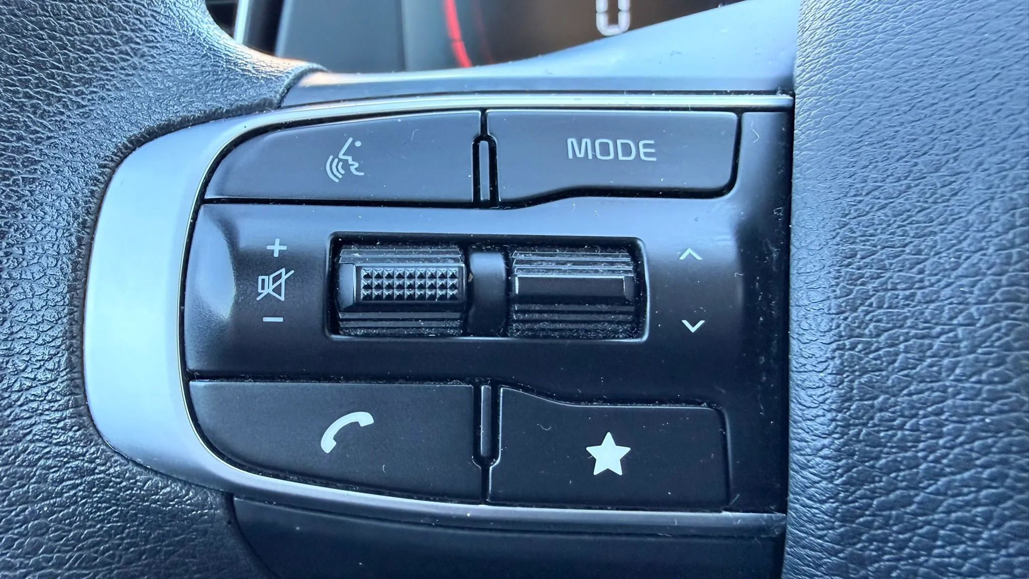 Used 2024 Kia Sportage LX image 19