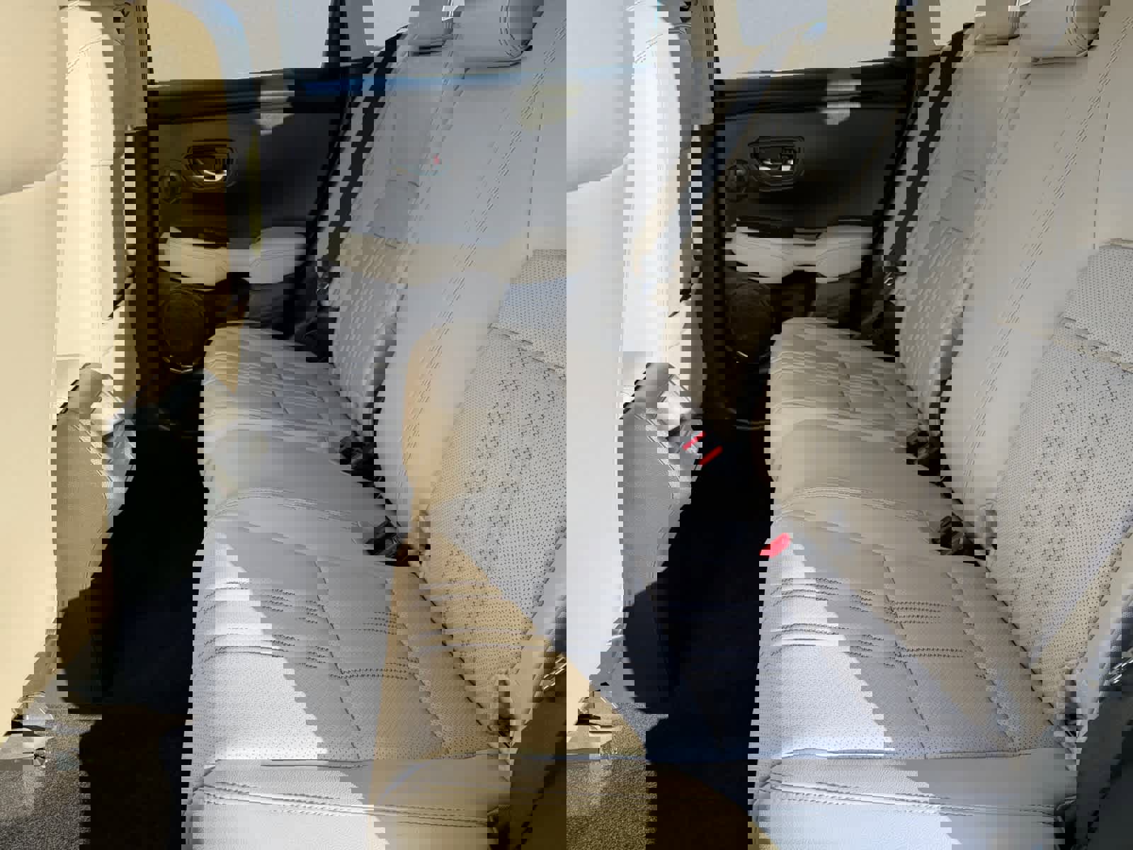 Used 2023 Honda HR-V EX-L image 18